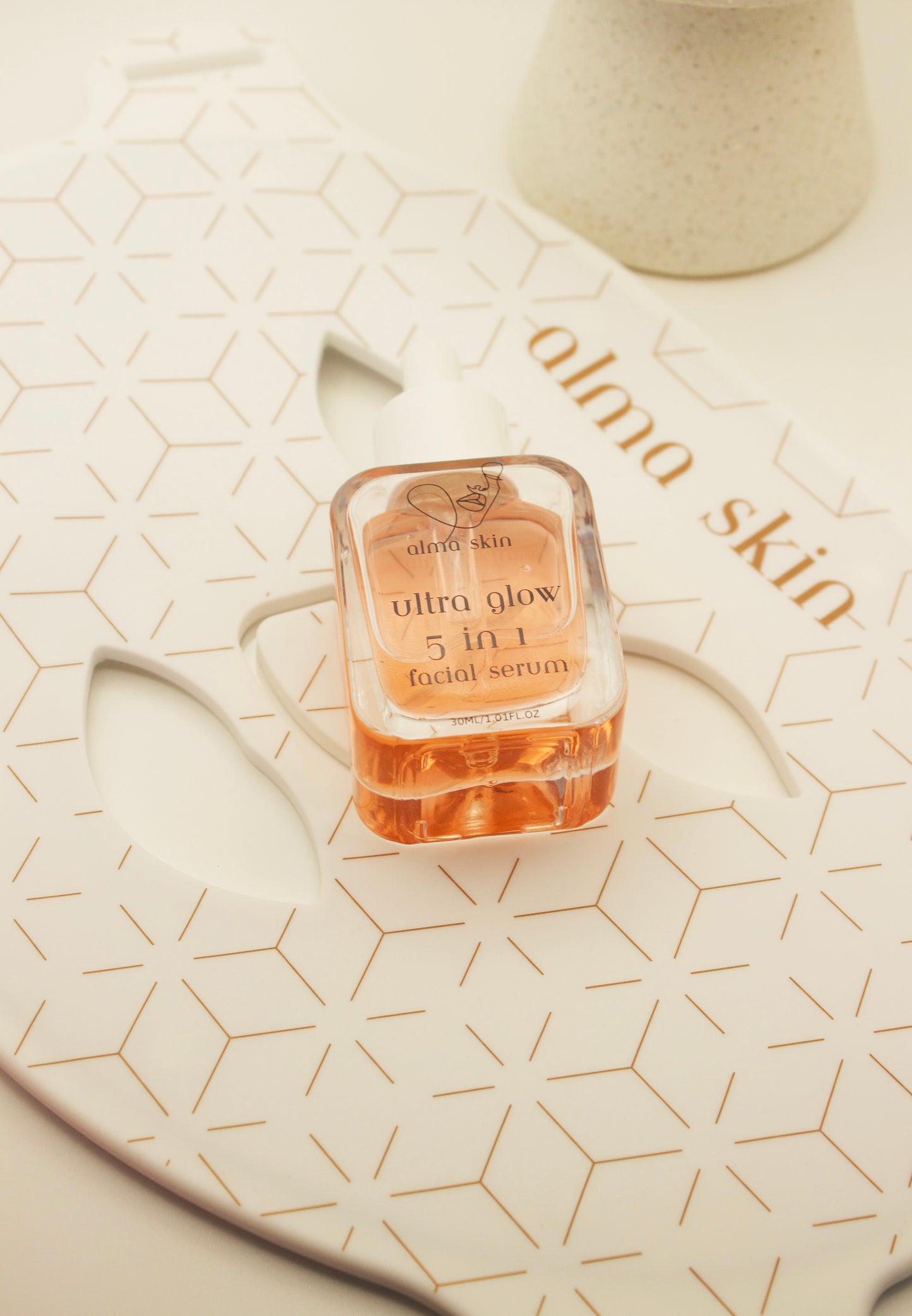 Alma Skin™ - Near Infrared Light Therapy Mask
