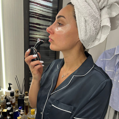 Alma Skin™ Face Sculpting Device with LED functionality - White