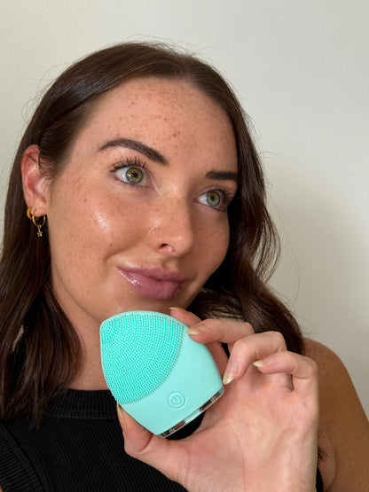 Alma Skin™ - Ultra GLOW Sonic Cleanser