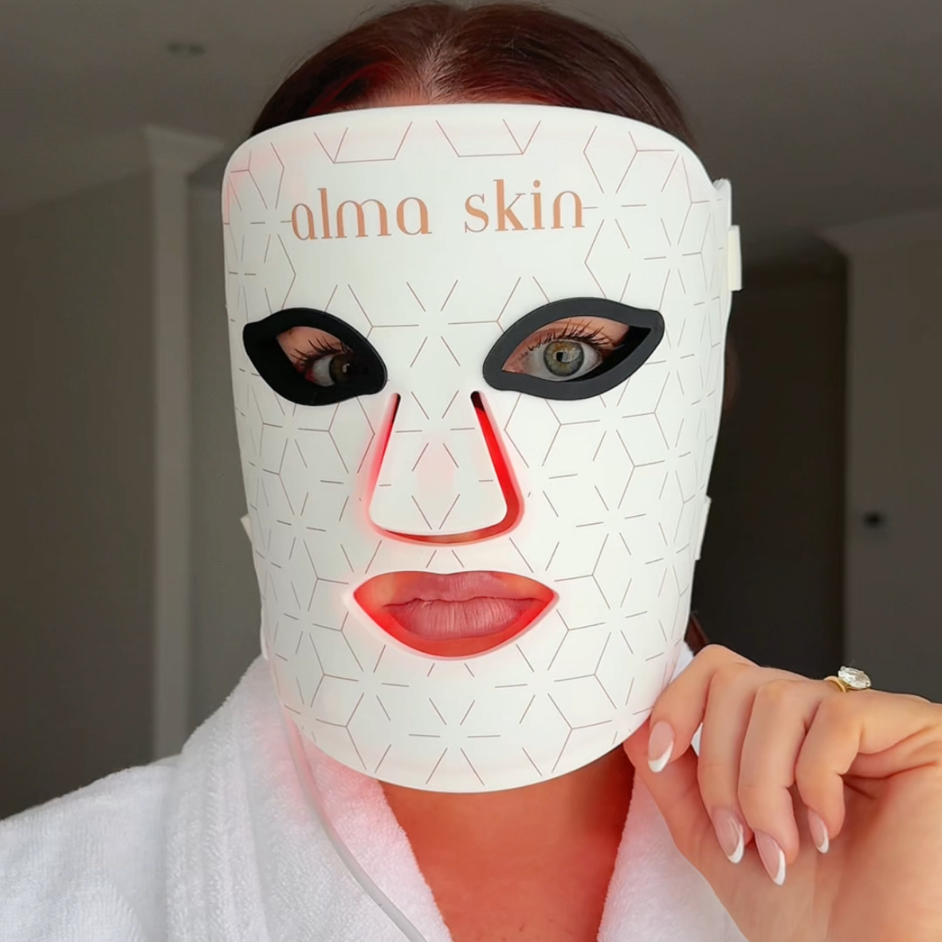 The Alma Skin ™ - Near Infrared LED Light Therapy Set