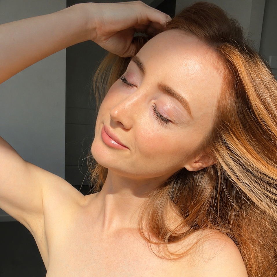 Alma Skin™ - Pulse Hair Brush with LED