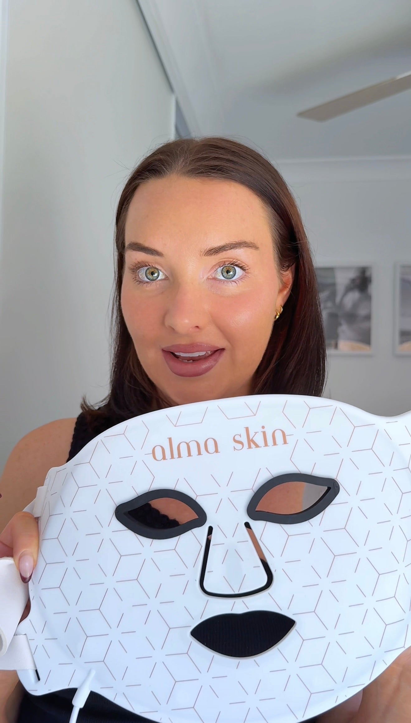 Alma Skin™ - Near Infrared Light Therapy Mask