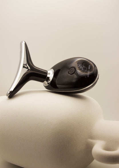 Alma Skin™ Face Sculpting Device with LED functionality - Black
