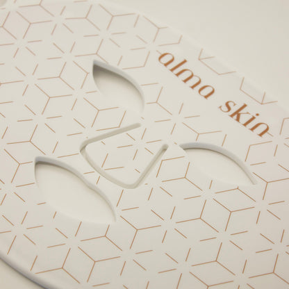 Alma Skin™ - Near Infrared Light Therapy Mask